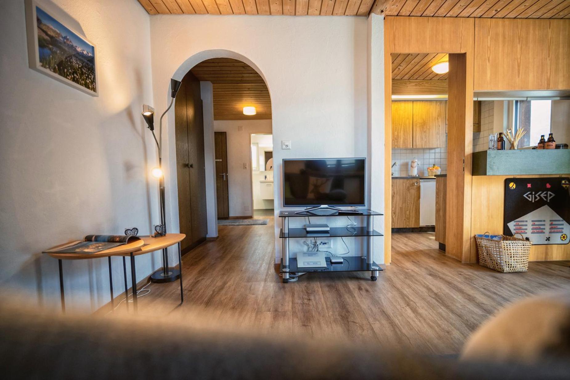 Apartamento Chasa Gisep Scuol Exterior foto