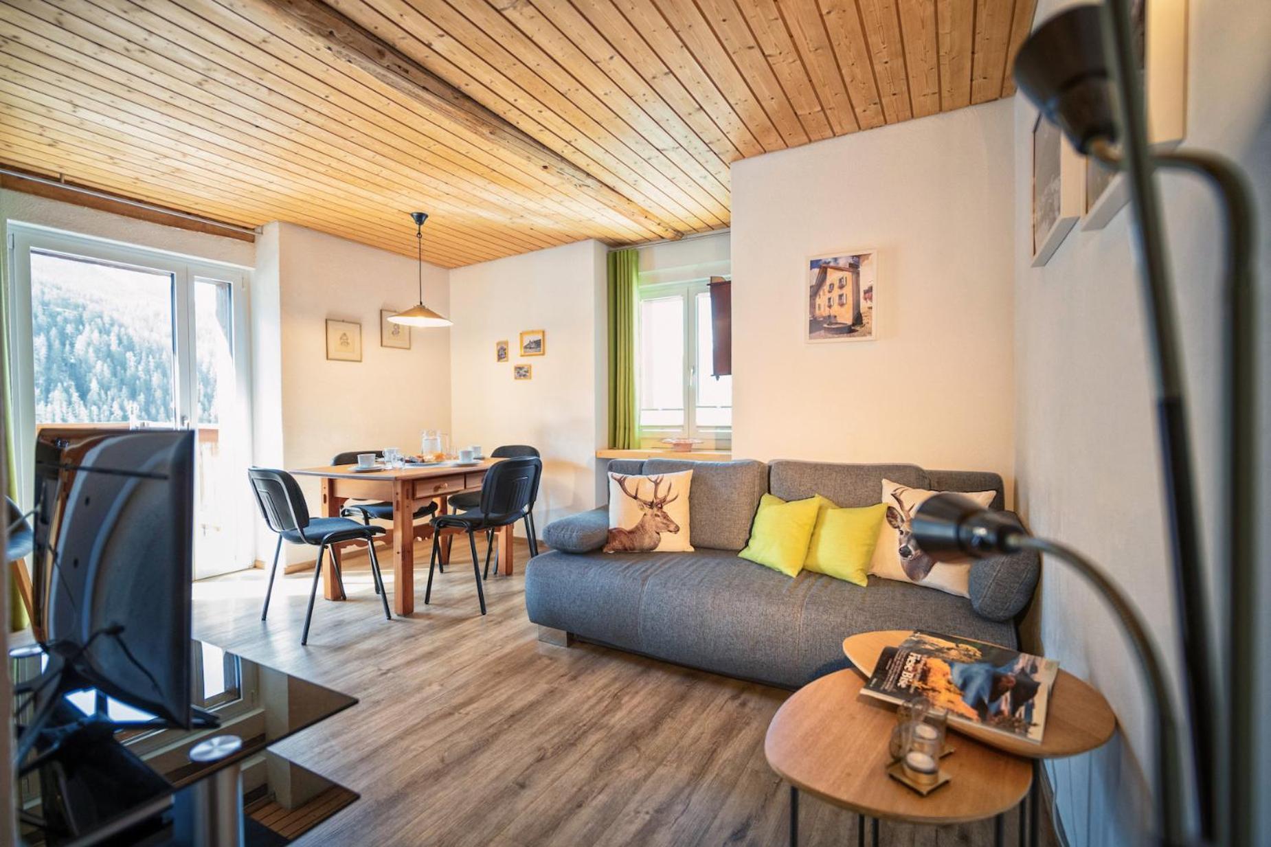 Apartamento Chasa Gisep Scuol Exterior foto