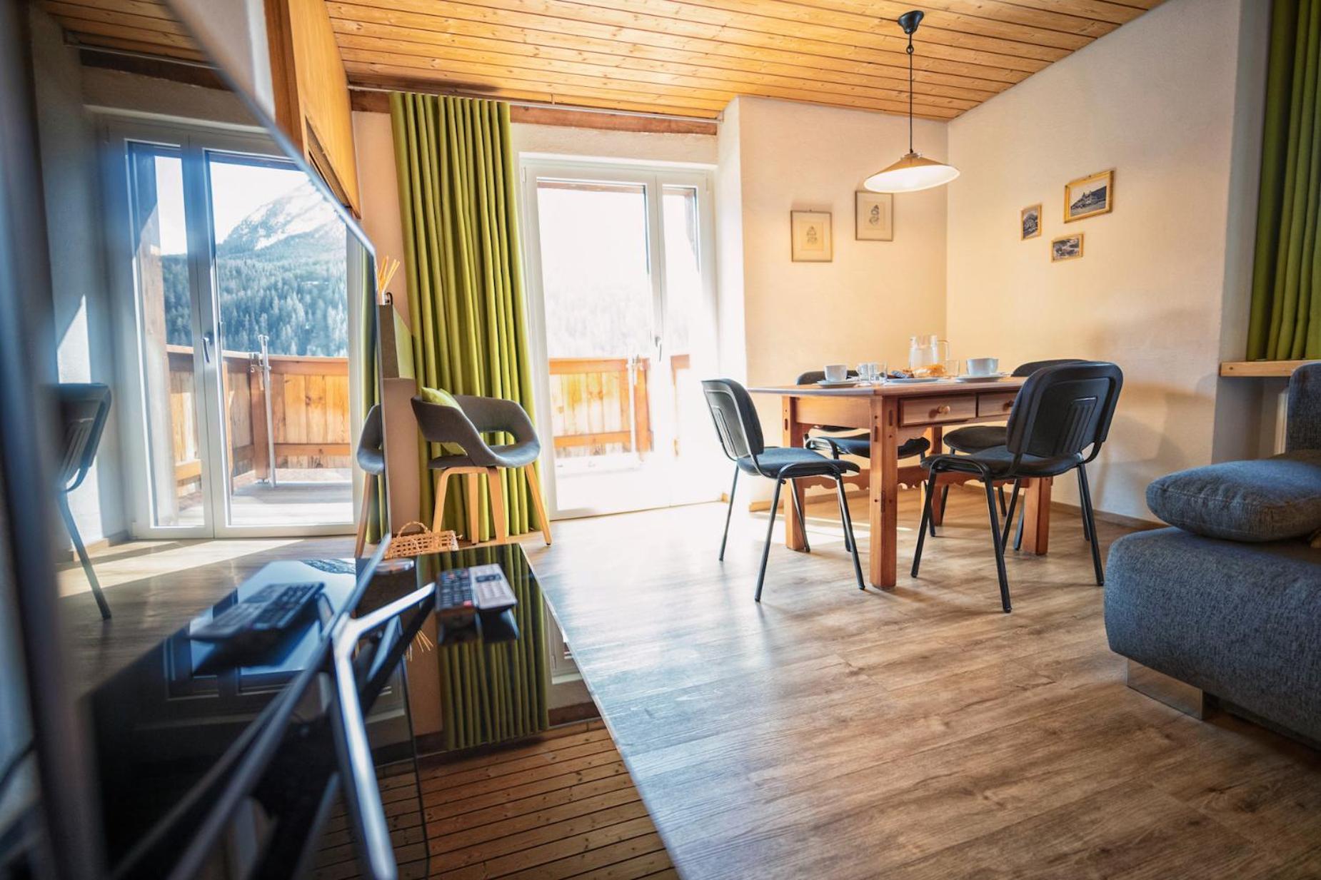 Apartamento Chasa Gisep Scuol Exterior foto